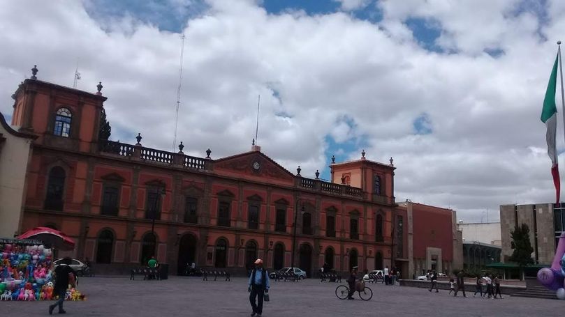 Fotografía de la plaza de Santiago de Querétaro